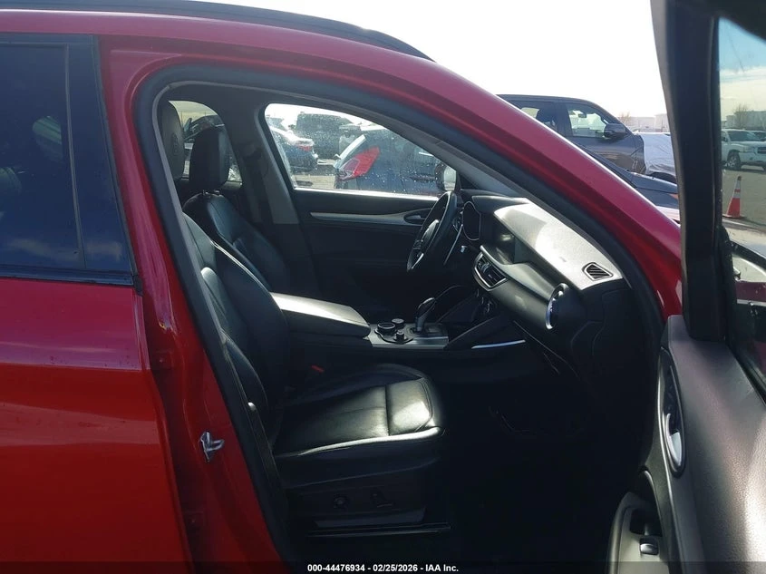 Alfa Romeo Stelvio 2.0l Sport Awd, снимка 5 - Автомобили и джипове - 54116273