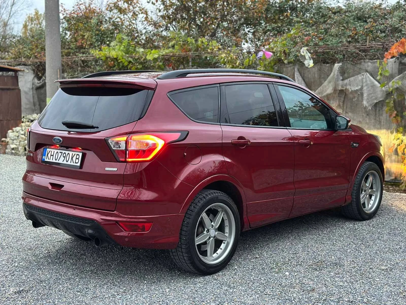 Ford Kuga, снимка 2 - Автомобили и джипове - 54239374