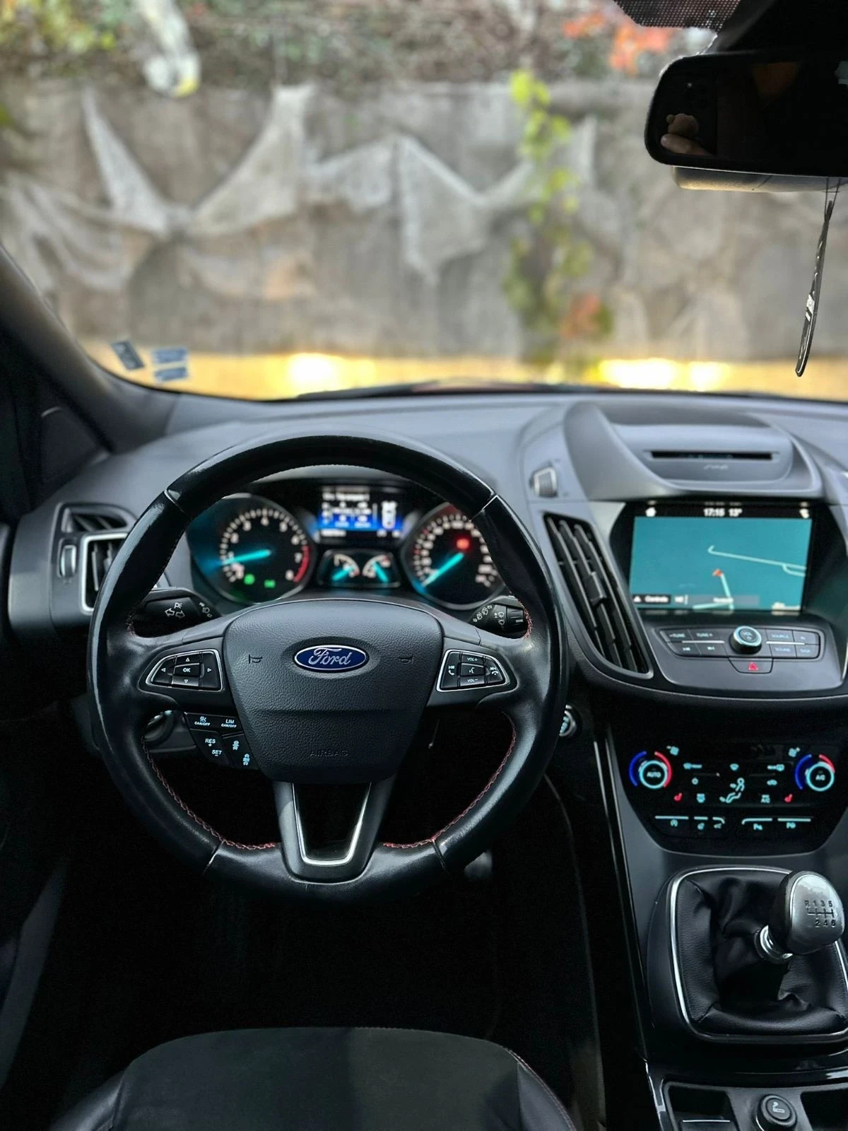 Ford Kuga, снимка 3 - Автомобили и джипове - 54239374