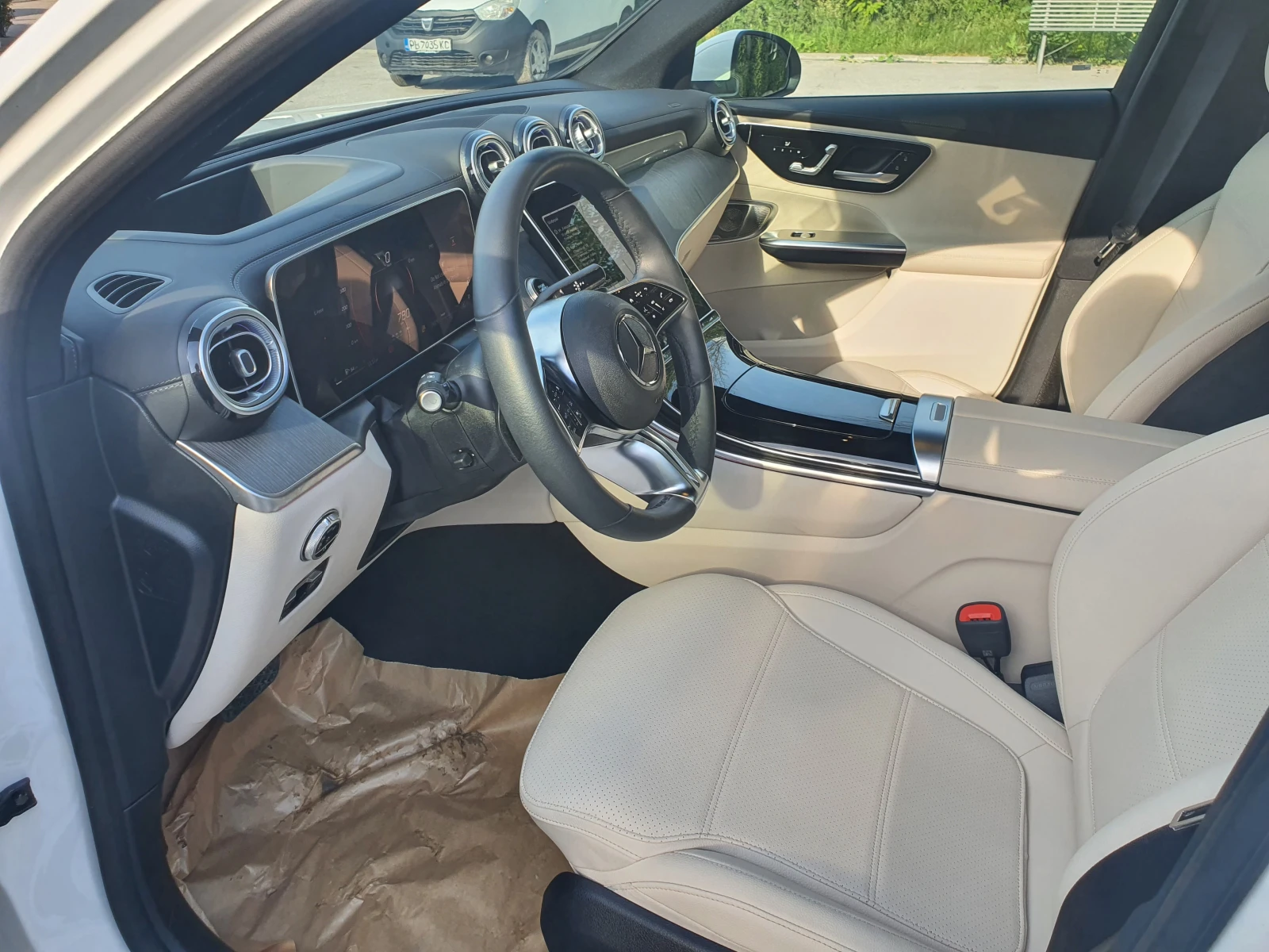 Mercedes-Benz GLC 300, снимка 9 - Автомобили и джипове - 54678524