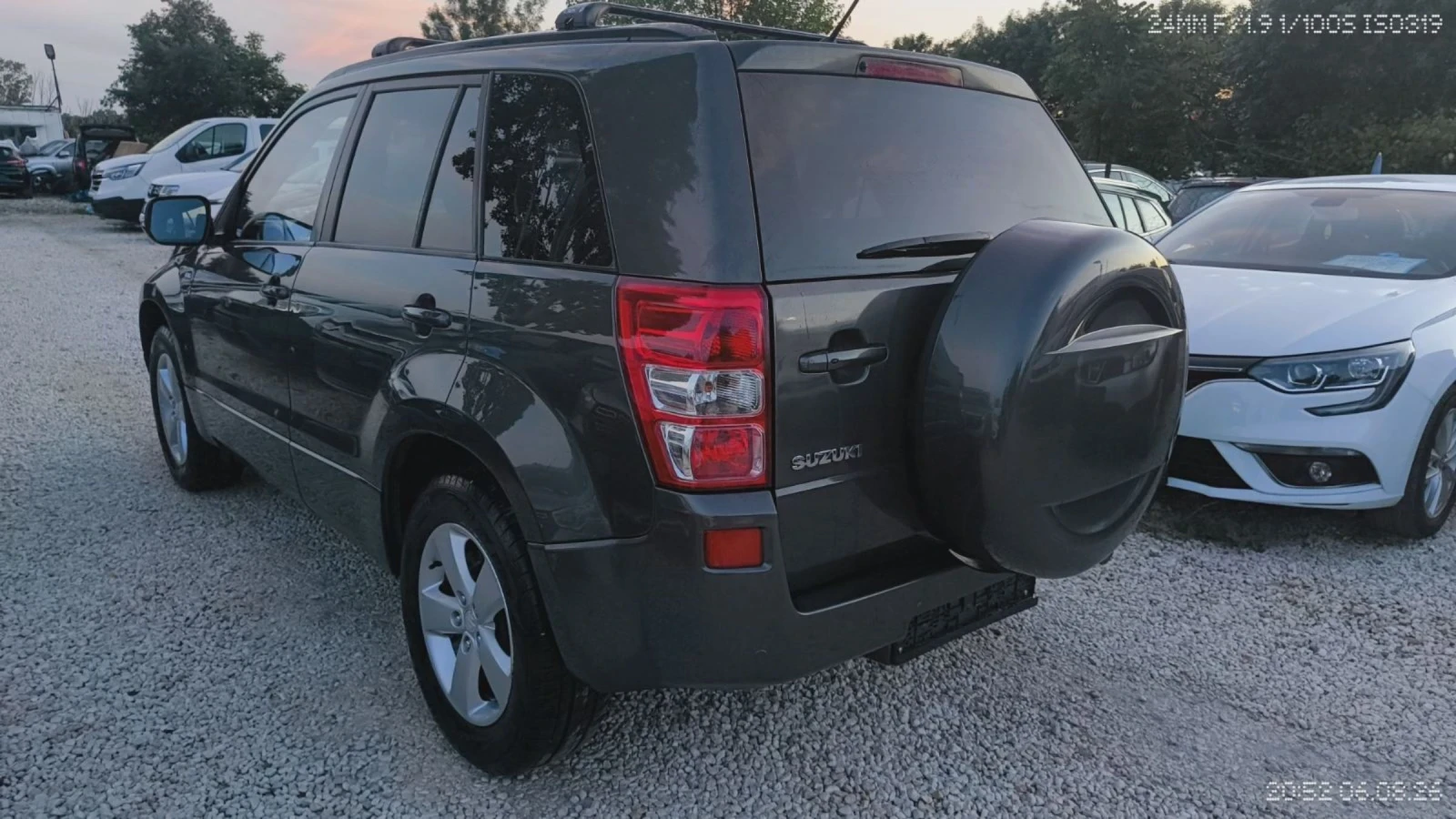 Suzuki Grand vitara 1, 9 -4Х4, снимка 5 - Автомобили и джипове - 54845641