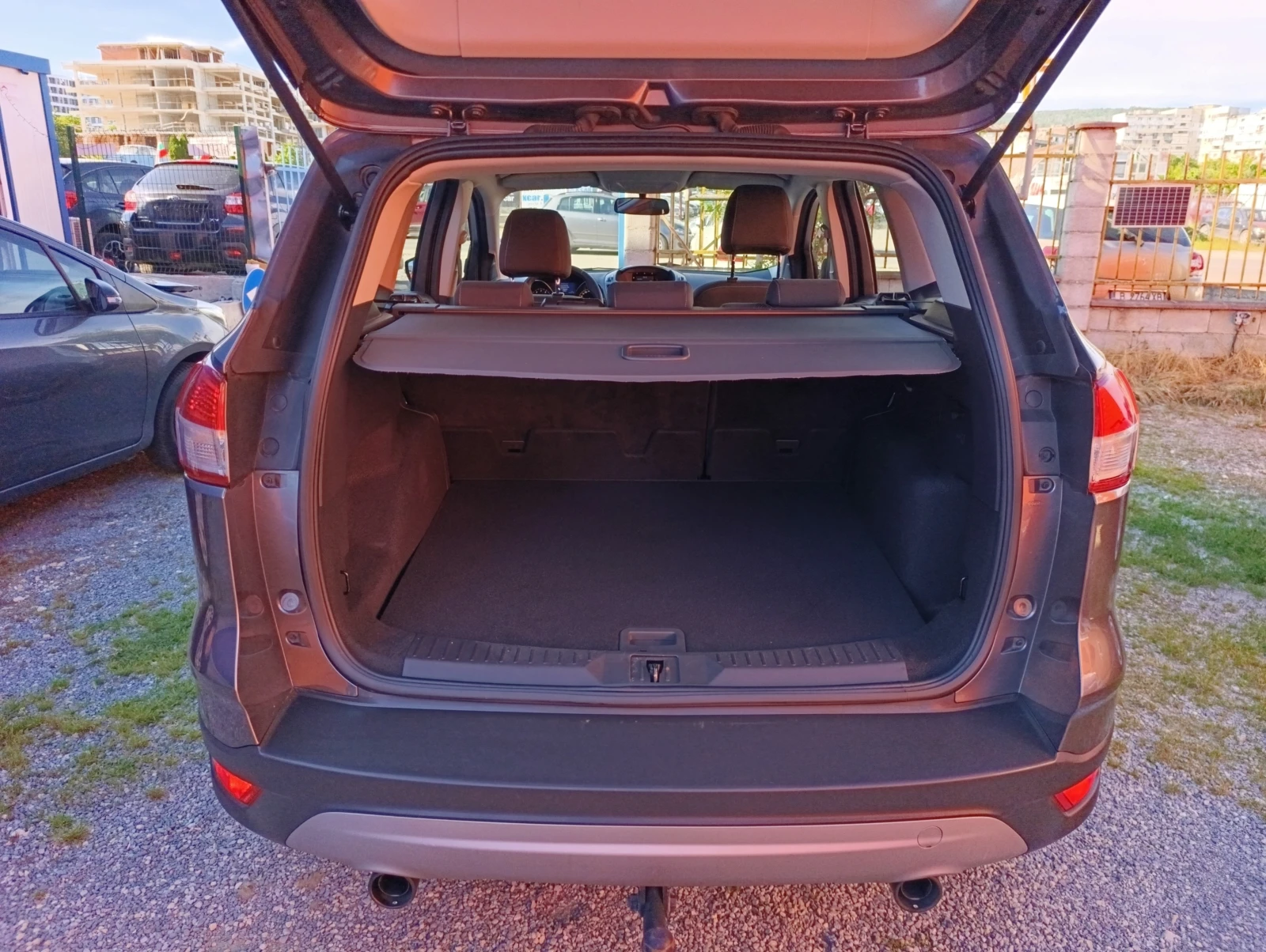 Ford Kuga 1.6 SCTi 4WD, снимка 8 - Автомобили и джипове - 54856395