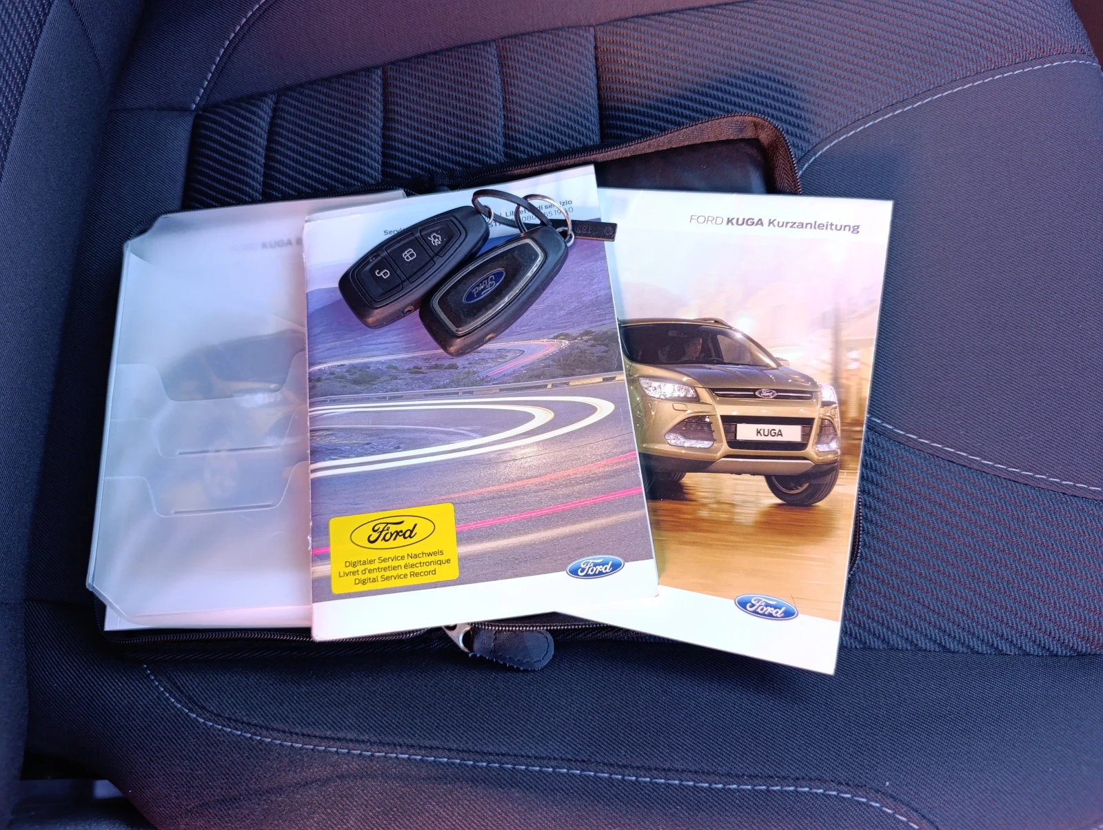 Ford Kuga 1.6 SCTi 4WD, снимка 14 - Автомобили и джипове - 54856395
