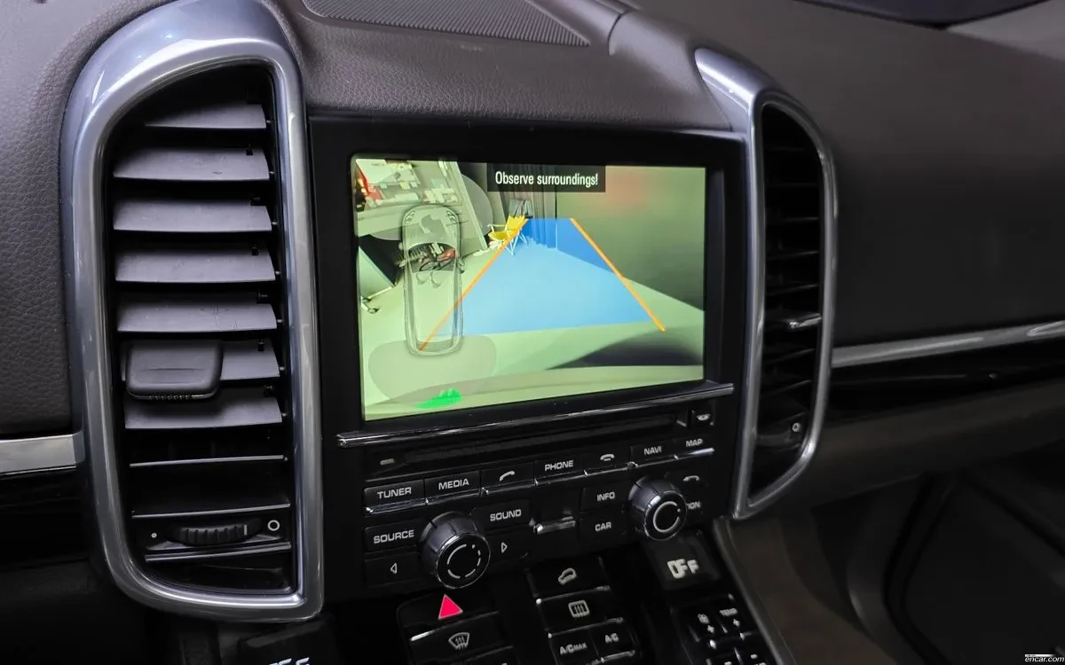 Porsche Cayenne 3.0 , снимка 13 - Автомобили и джипове - 54956100
