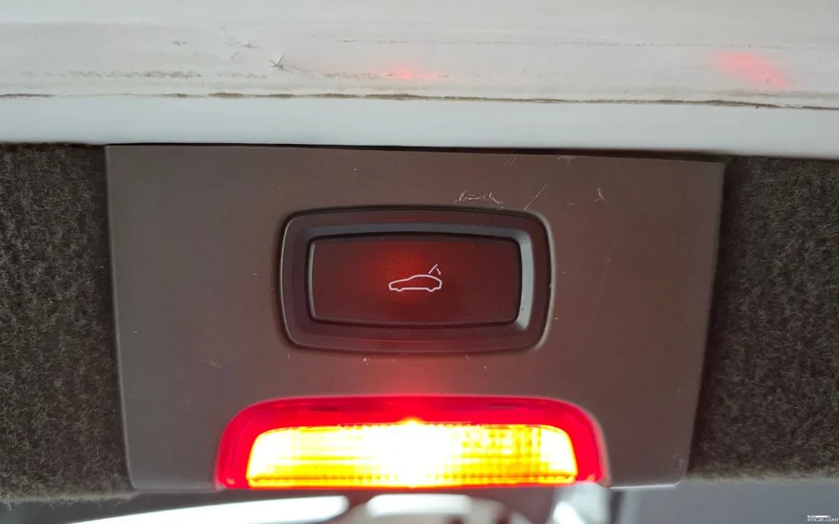 Porsche Cayenne 3.0 , снимка 17 - Автомобили и джипове - 54956100