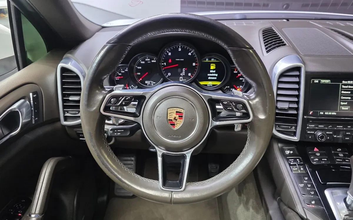 Porsche Cayenne 3.0 , снимка 12 - Автомобили и джипове - 54956100