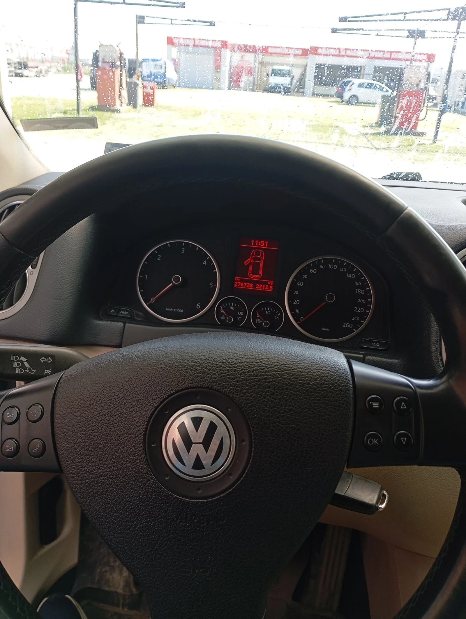 VW Tiguan 2.0TDI 4-motion, снимка 3 - Автомобили и джипове - 55222480