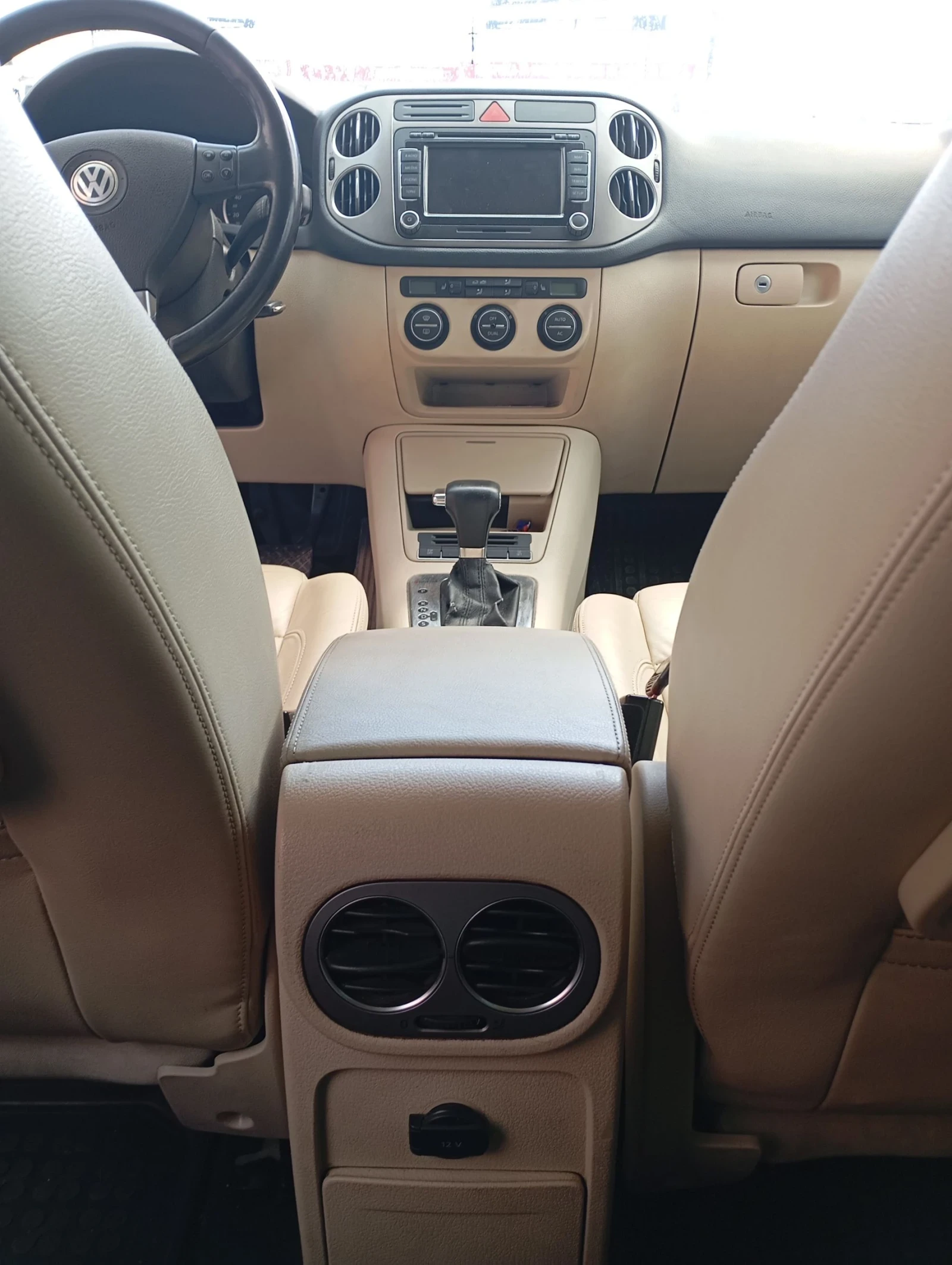 VW Tiguan 2.0TDI 4-motion, снимка 7 - Автомобили и джипове - 55222480