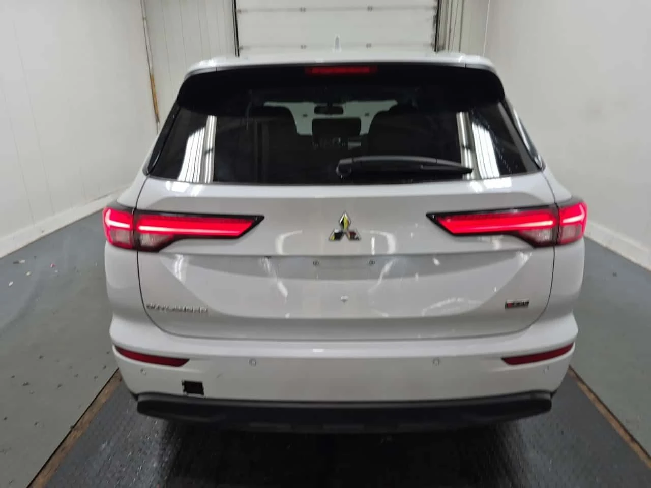 Mitsubishi Outlander SEL| 360CAM| 2 КЛЮЧА| , снимка 5 - Автомобили и джипове - 55543647