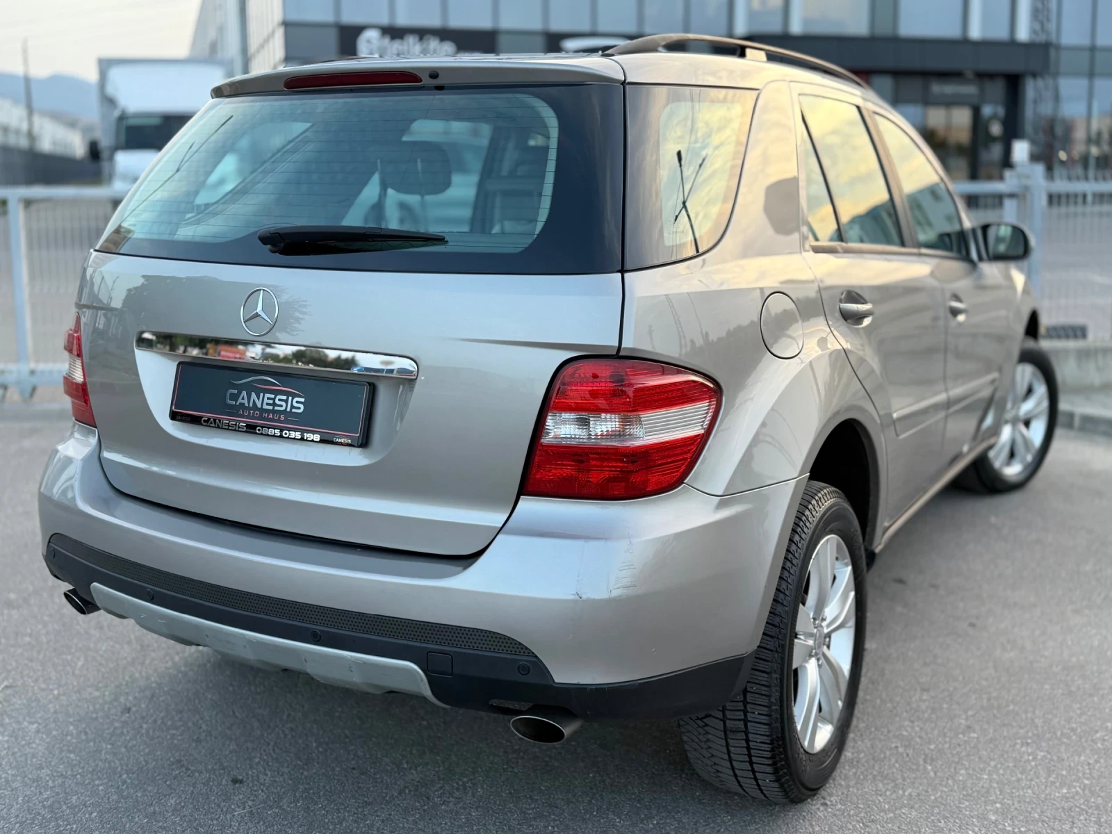 Mercedes-Benz ML 320 НА ПРУЖИНИ* ЛЮК* ПОДГРЕВ, снимка 4 - Автомобили и джипове - 55874790