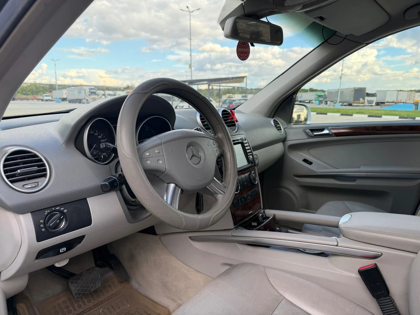 Mercedes-Benz ML 320 AMG* ANDROID* SPORT, снимка 12 - Автомобили и джипове - 56201449