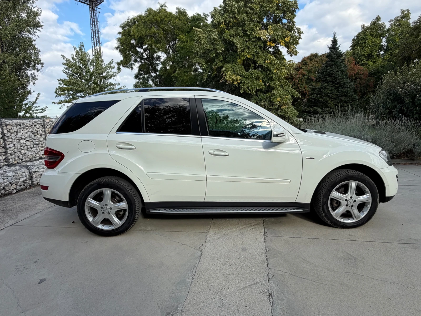 Mercedes-Benz ML 350 * GRAND EDITION* FULL* , снимка 6 - Автомобили и джипове - 56317859