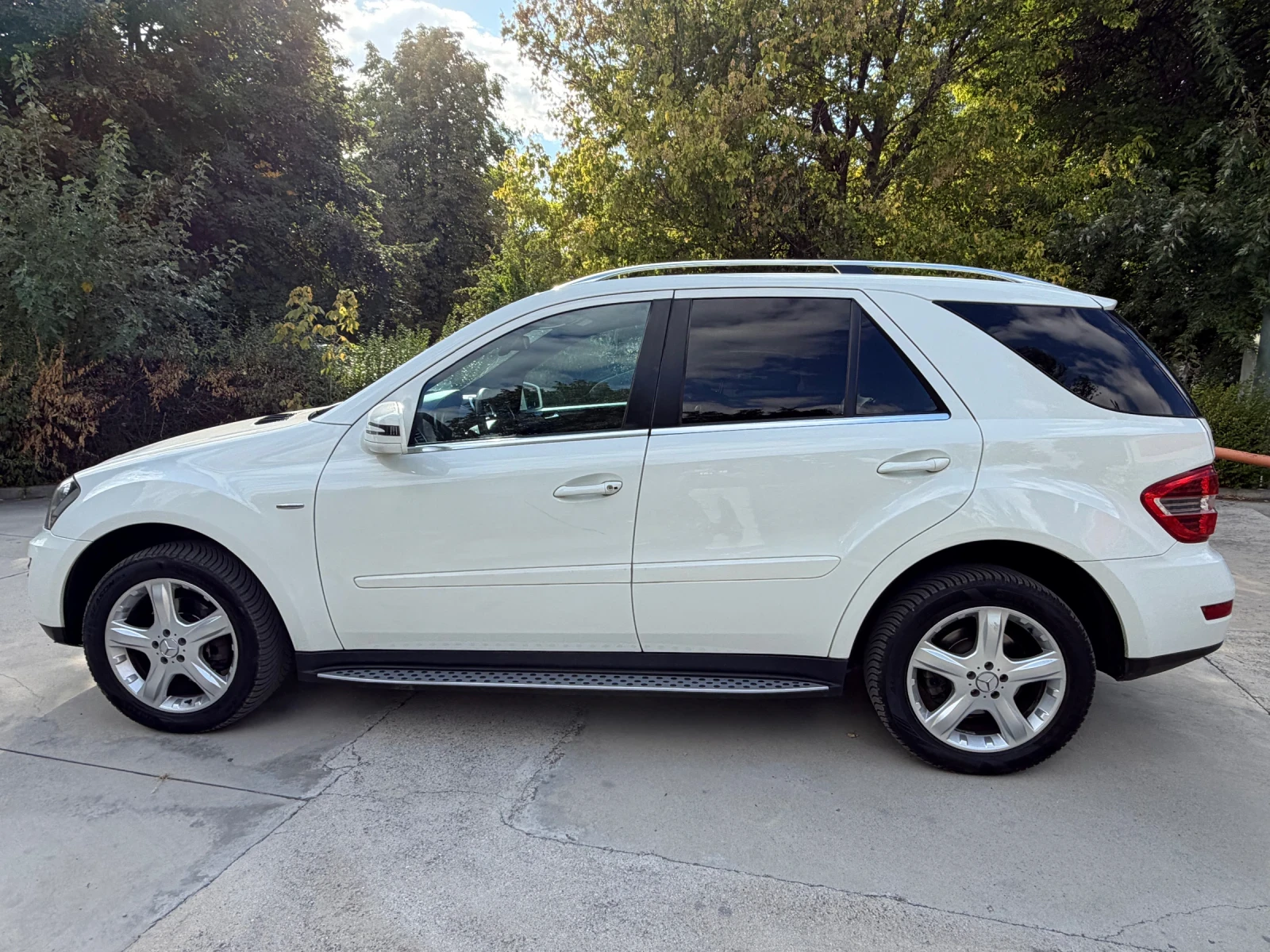 Mercedes-Benz ML 350 * GRAND EDITION* FULL* , снимка 4 - Автомобили и джипове - 56317859