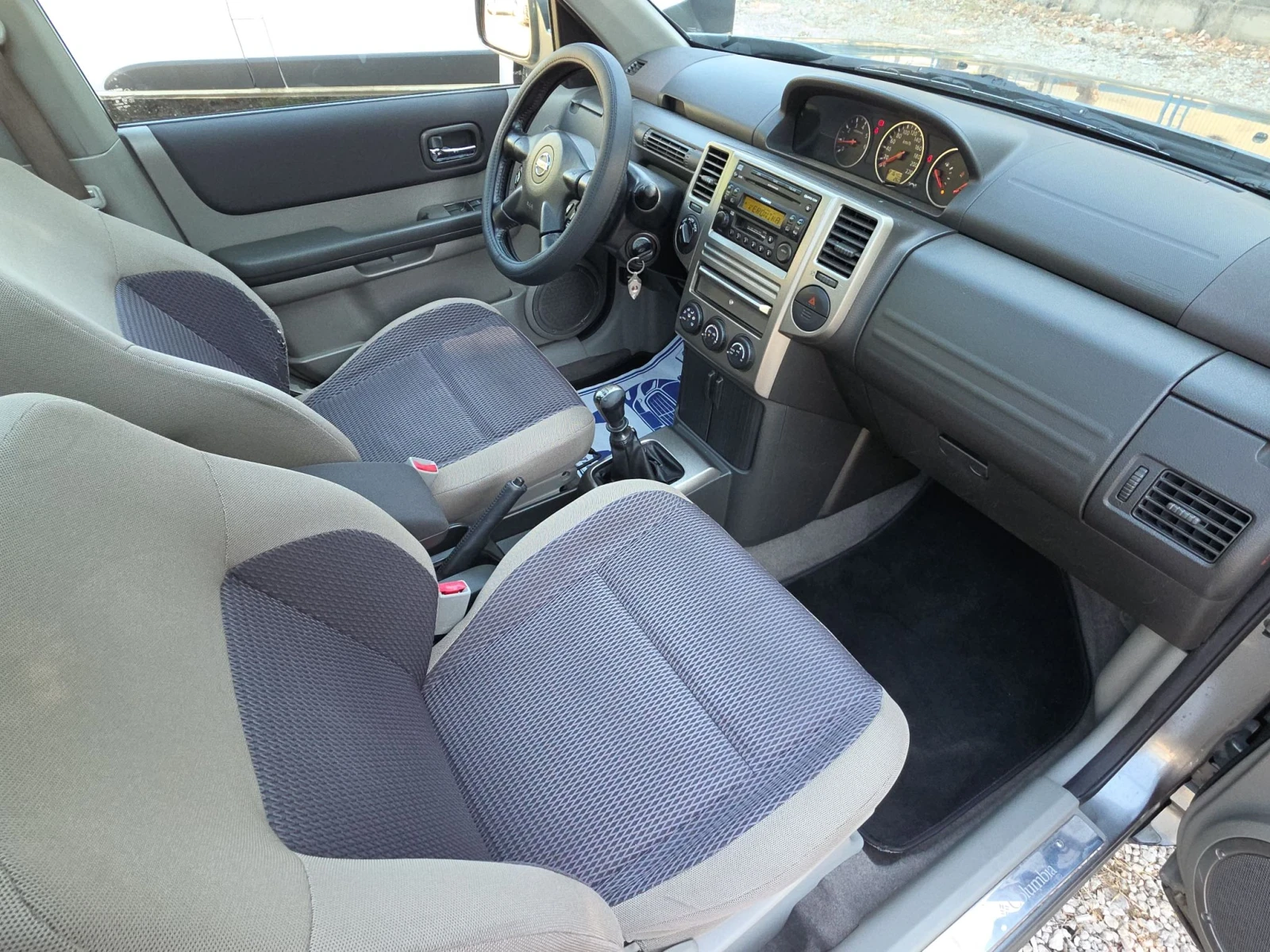 Nissan X-trail 2.2dci, снимка 8 - Автомобили и джипове - 56629545