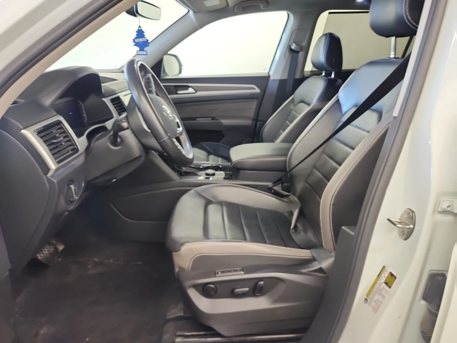 VW Atlas HIGHLINE / АВТОКРЕДИТ, снимка 7 - Автомобили и джипове - 56742315