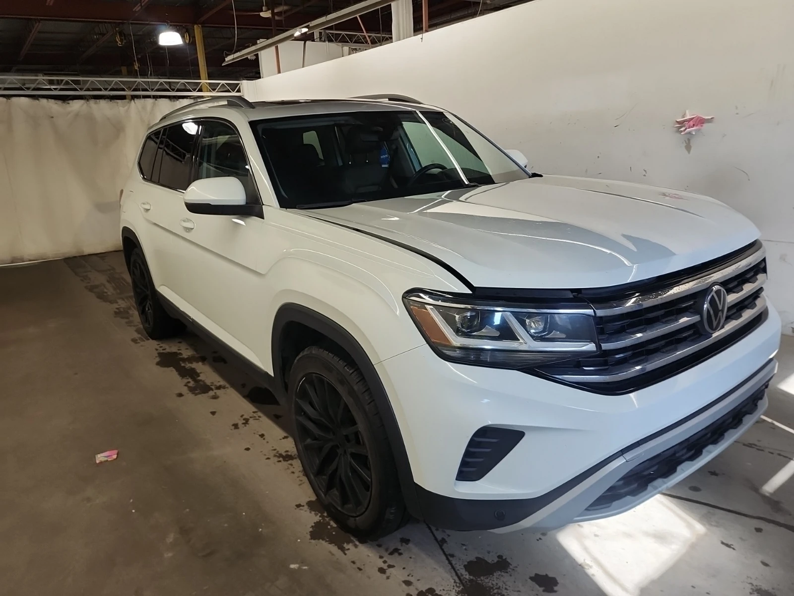 VW Atlas HIGHLINE / АВТОКРЕДИТ, снимка 2 - Автомобили и джипове - 56742315