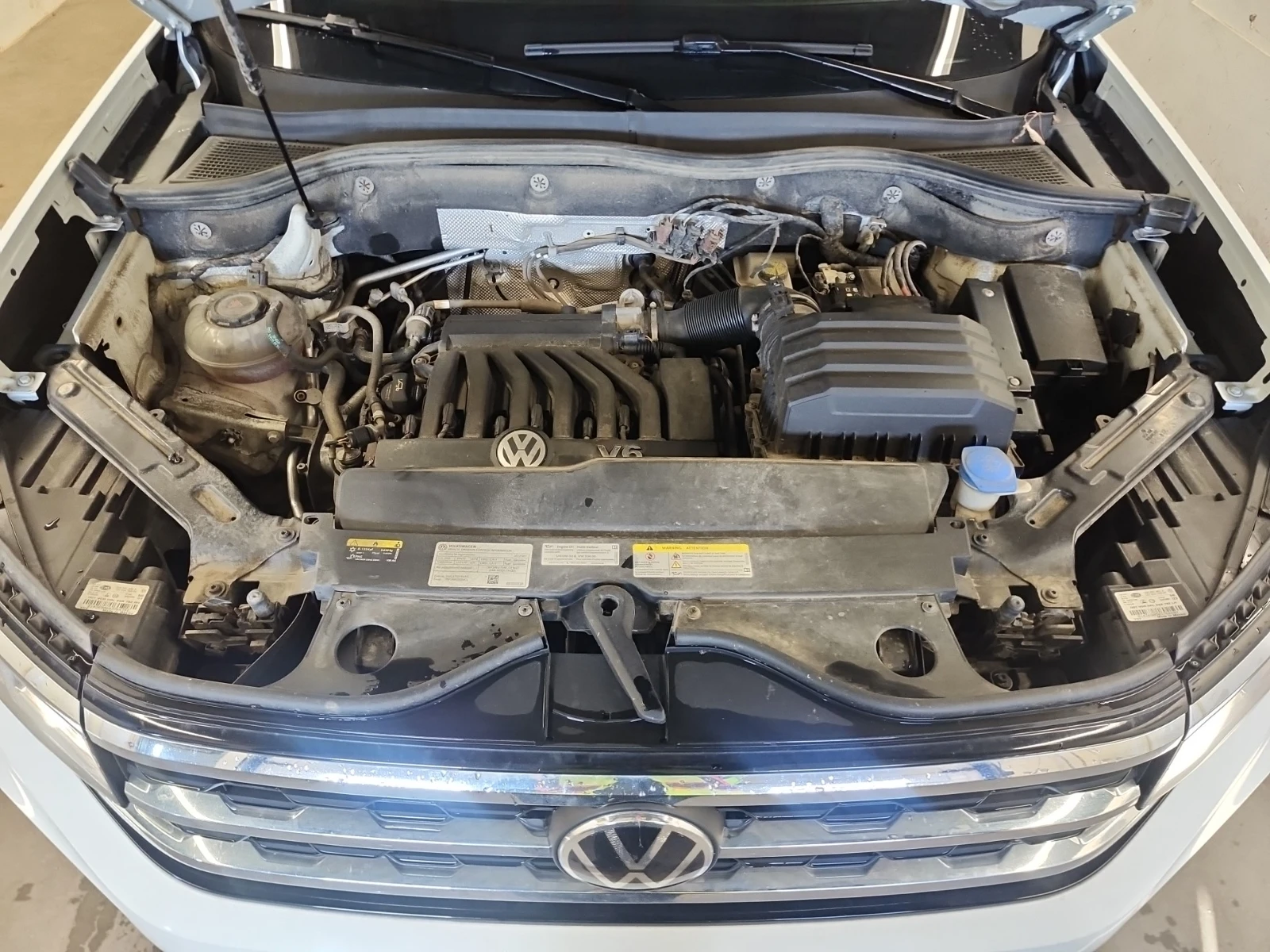 VW Atlas HIGHLINE / АВТОКРЕДИТ, снимка 17 - Автомобили и джипове - 56742315