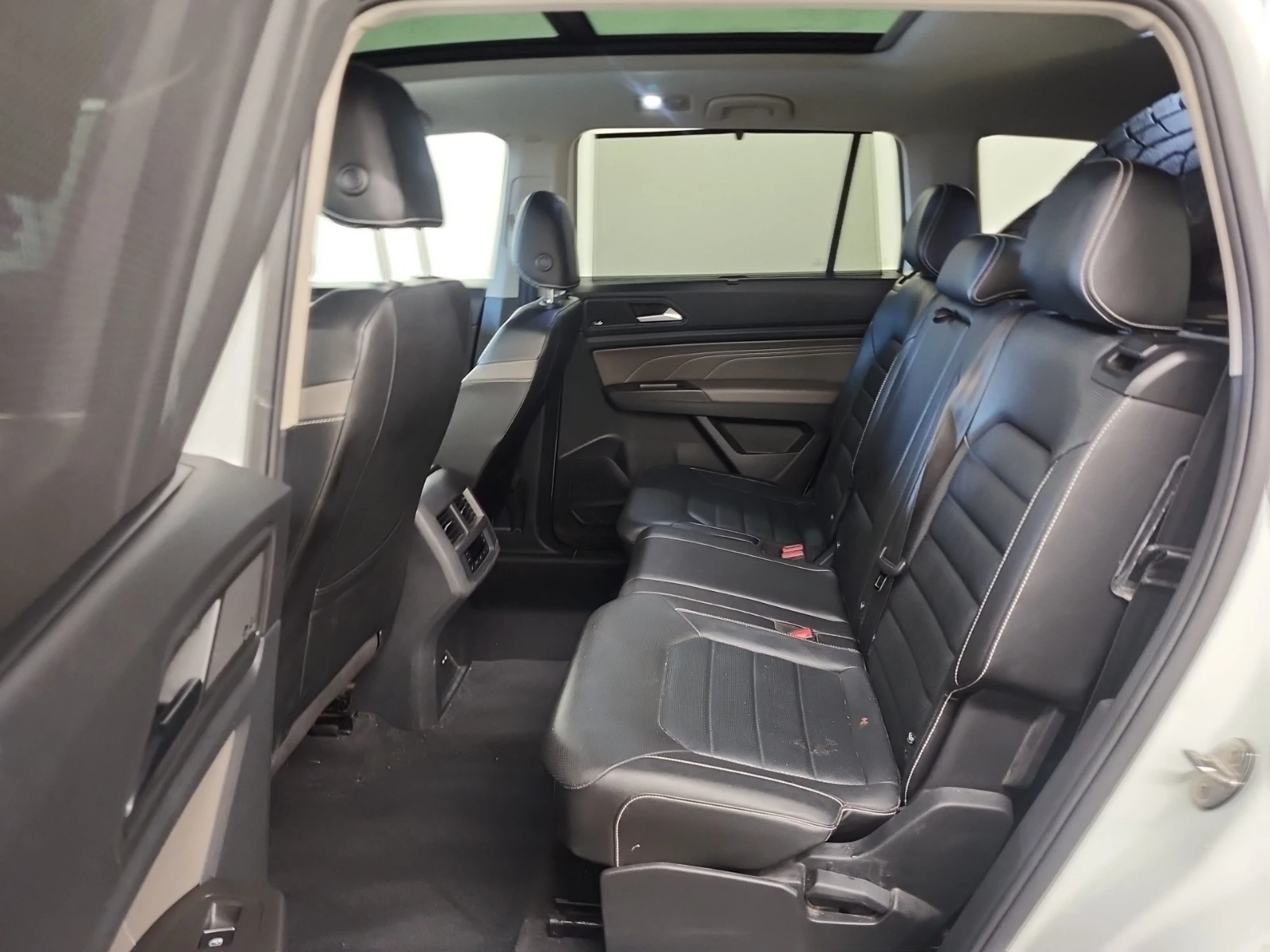 VW Atlas HIGHLINE / АВТОКРЕДИТ, снимка 14 - Автомобили и джипове - 56742315