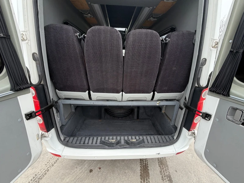 VW Crafter 24места единична гума, снимка 15 - Бусове и автобуси - 53420911