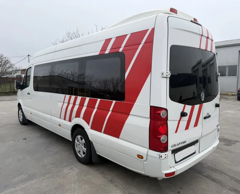 VW Crafter 24места единична гума, снимка 3 - Бусове и автобуси - 53420911