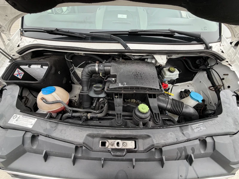 VW Crafter 24места единична гума, снимка 9 - Бусове и автобуси - 53420911