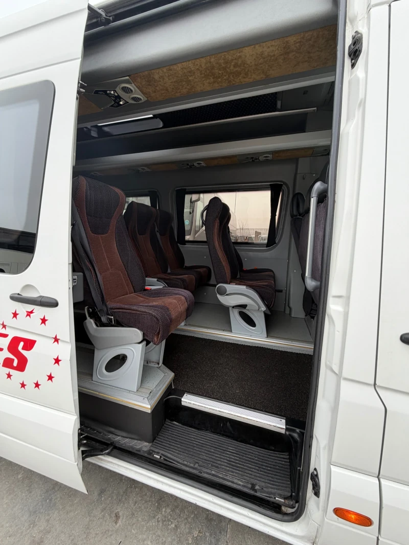 VW Crafter 24места единична гума, снимка 12 - Бусове и автобуси - 53420911