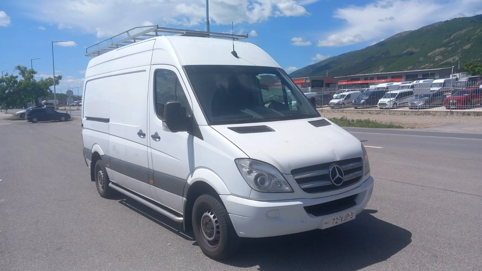 Mercedes-Benz Sprinter 318  - изображение 2