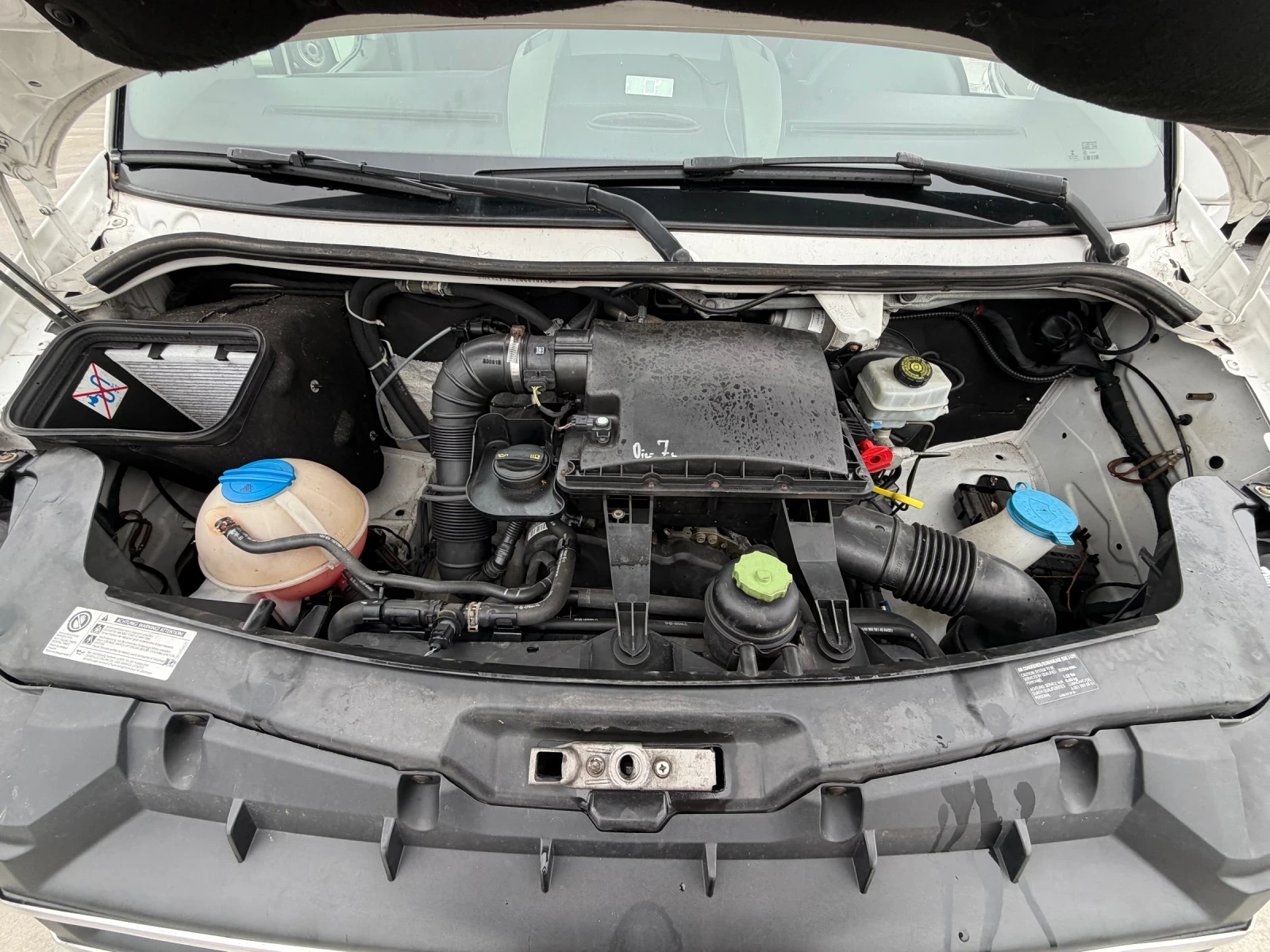 VW Crafter 24места единична гума - изображение 9