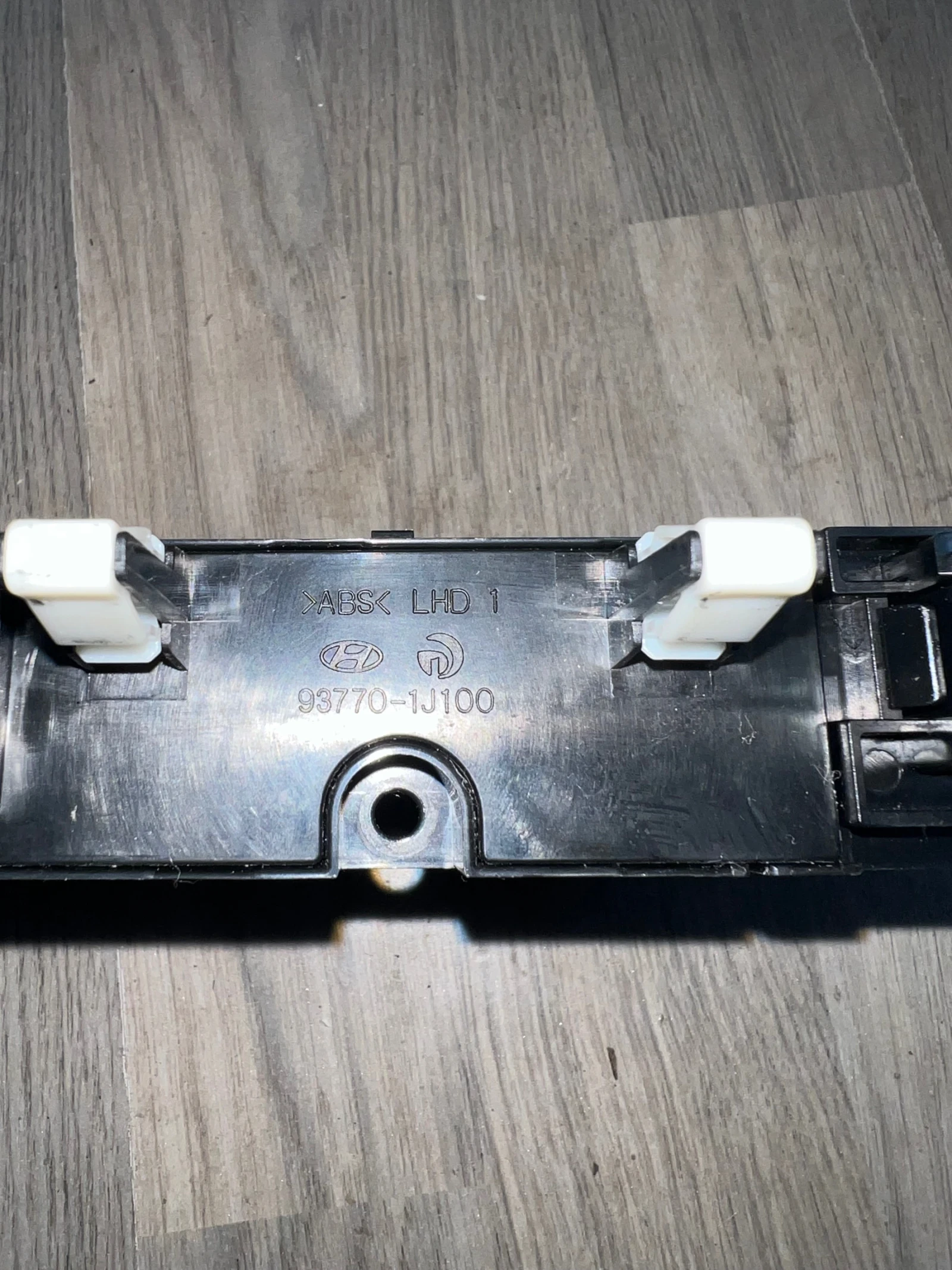 93770-1J100     HYUNDAI I 20 2010 93770-1J100  | Mobile.bg   2