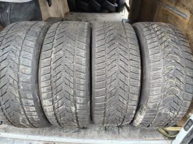 Гуми Зимни 275/40R22, снимка 1