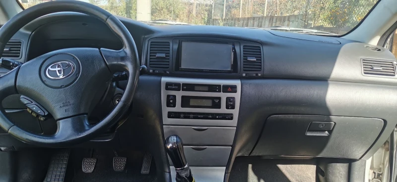 Toyota Corolla D4D, снимка 7 - Автомобили и джипове - 47763863