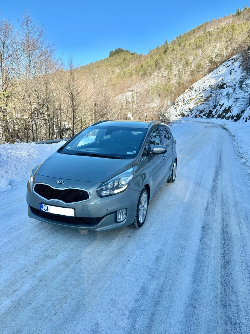 Kia Carens 2.0 GDI, снимка 3 - Автомобили и джипове - 49612141