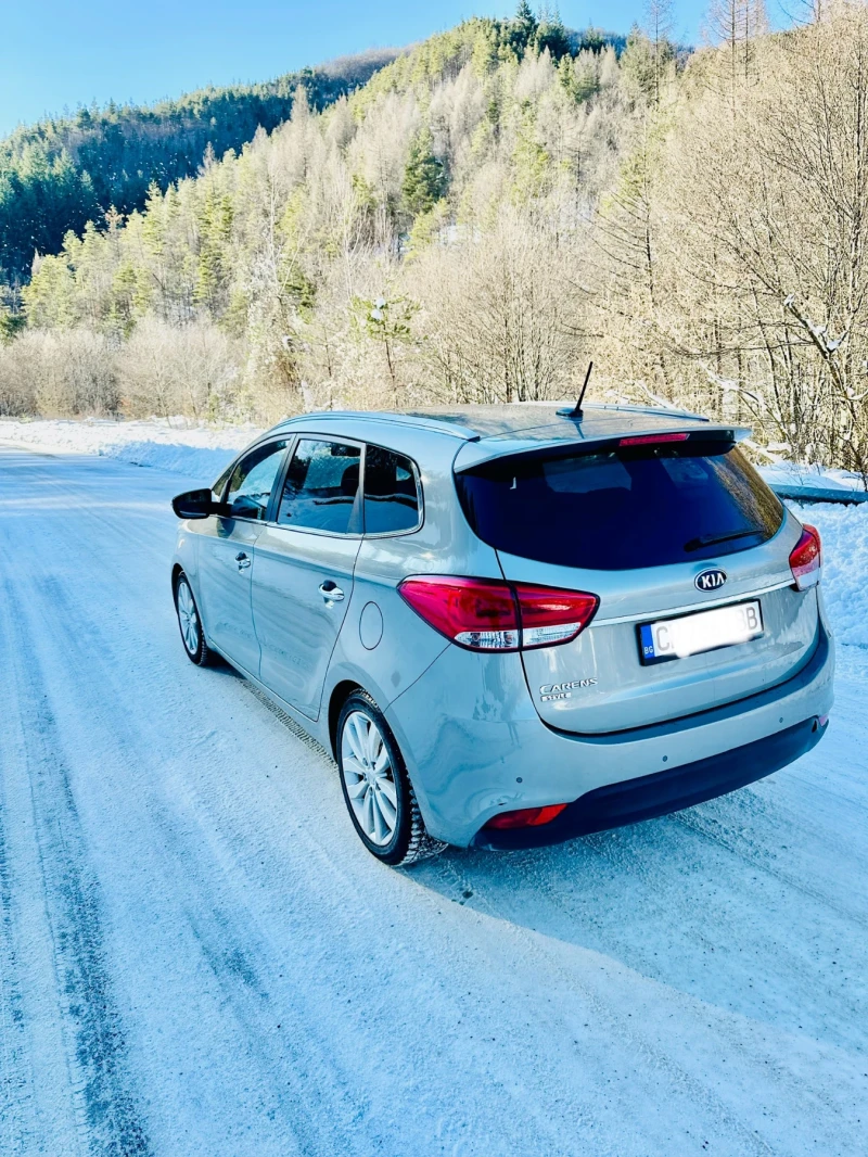 Kia Carens 2.0 GDI, снимка 5 - Автомобили и джипове - 49612141