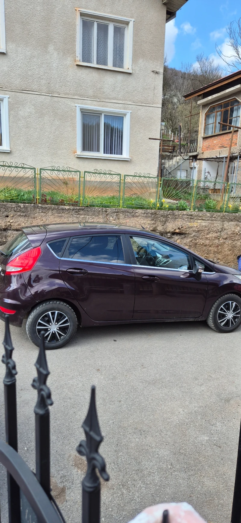 Ford Fiesta 1.4, снимка 3 - Автомобили и джипове - 49776256