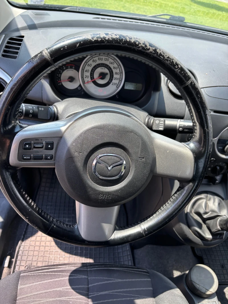 Mazda 2 1.4 hdi, снимка 9 - Автомобили и джипове - 51923016