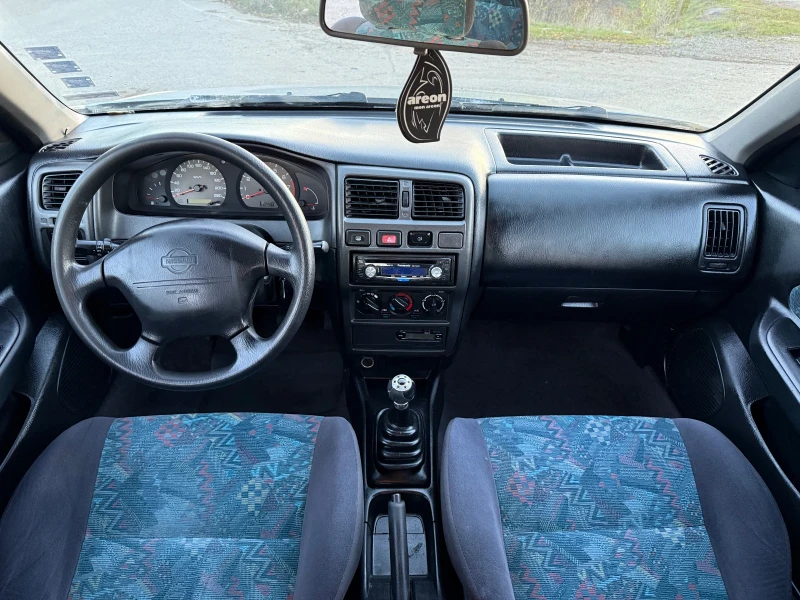 Nissan Almera Benzin/Gas/1.6 RS, снимка 10 - Автомобили и джипове - 52870769