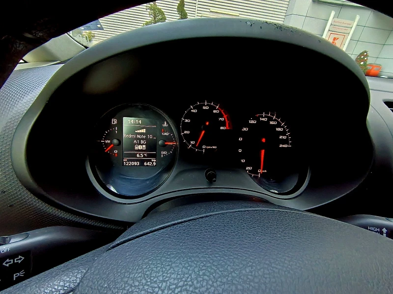 Seat Leon ФЕЙС.2012г.6 СКОРОСТИ.122000хк.ТОП!!!!, снимка 13 - Автомобили и джипове - 52861157