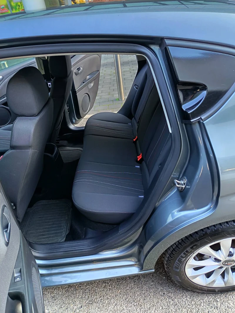 Seat Leon ФЕЙС.2012г.6 СКОРОСТИ.122000хк.ТОП!!!!, снимка 9 - Автомобили и джипове - 52861157