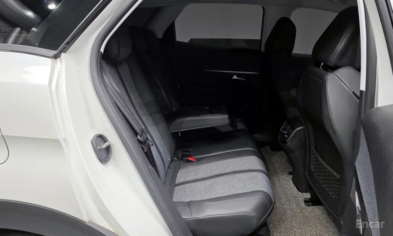 Peugeot 3008, снимка 12 - Автомобили и джипове - 53040758