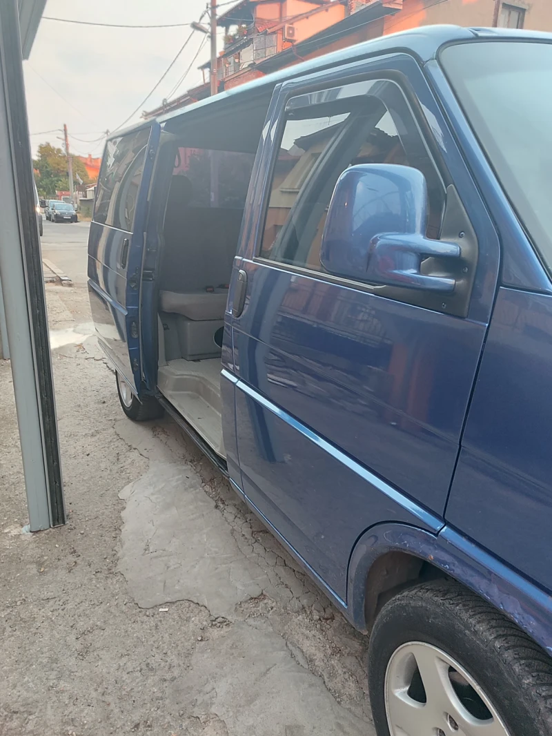 VW Multivan, снимка 4 - Автомобили и джипове - 53114834