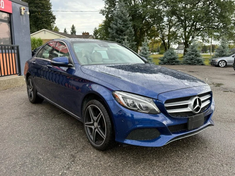 Mercedes-Benz C 300 4MATIC* АвтоКредит* (ЦЕНА ДО БГ), снимка 7 - Автомобили и джипове - 53180152