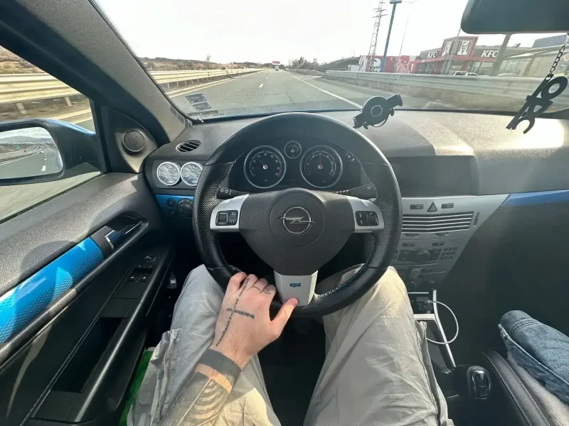 Opel Astra OPC, снимка 7 - Автомобили и джипове - 53307400