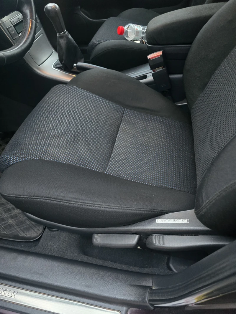 Toyota Avensis, снимка 12 - Автомобили и джипове - 53468142