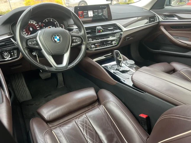 BMW 530 X-DRIVE , снимка 12 - Автомобили и джипове - 48383059