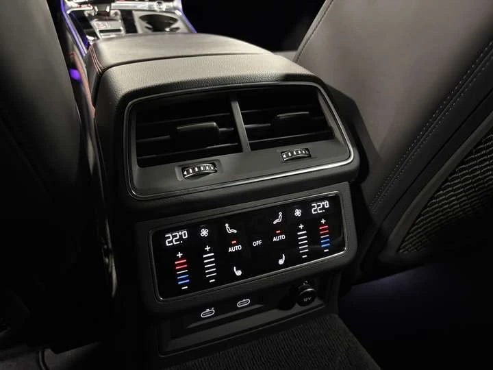 Audi Rs7 QUATTRO| APRCARBONINTAKE| NAV| 3DCAM| BANGOLUFSEN|, снимка 15 - Автомобили и джипове - 53603585