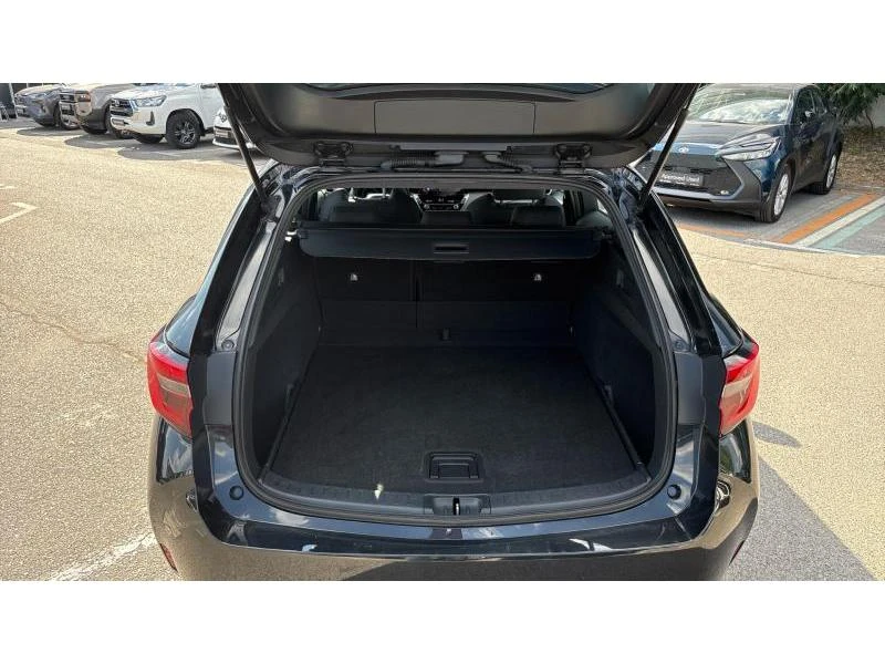 Toyota Corolla 1.8HSD DYNAMIC, снимка 10 - Автомобили и джипове - 55625121