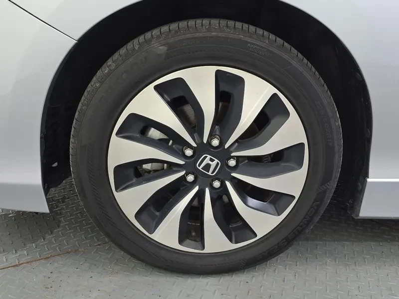 Honda Accord 2.0 Hybrid 9Th Generation, снимка 14 - Автомобили и джипове - 56021167
