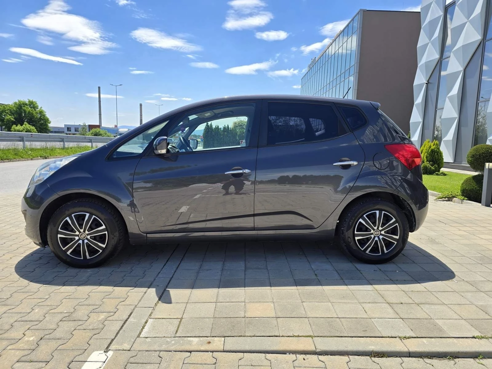 Kia Venga 1.6i 125hp Face!keyless go!Swiss!сервизна книжка! - изображение 4