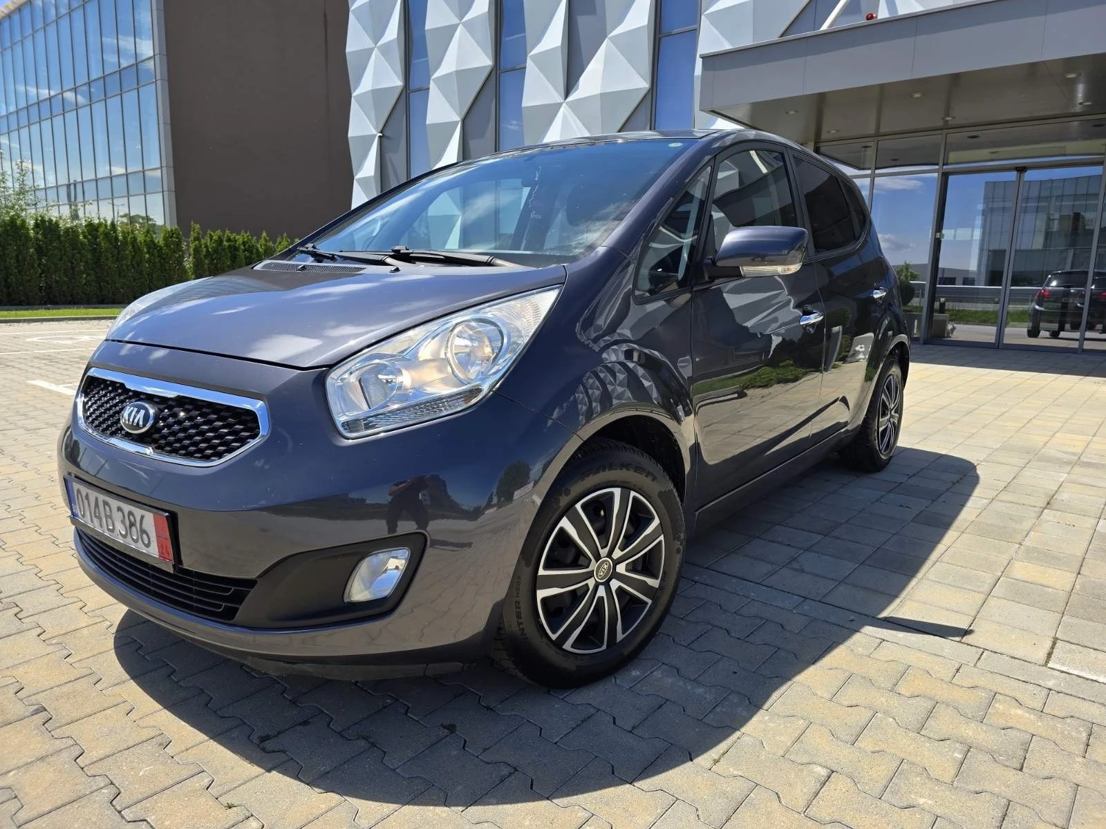 Kia Venga 1.6i 125hp Face!keyless go!Swiss!сервизна книжка! - изображение 2