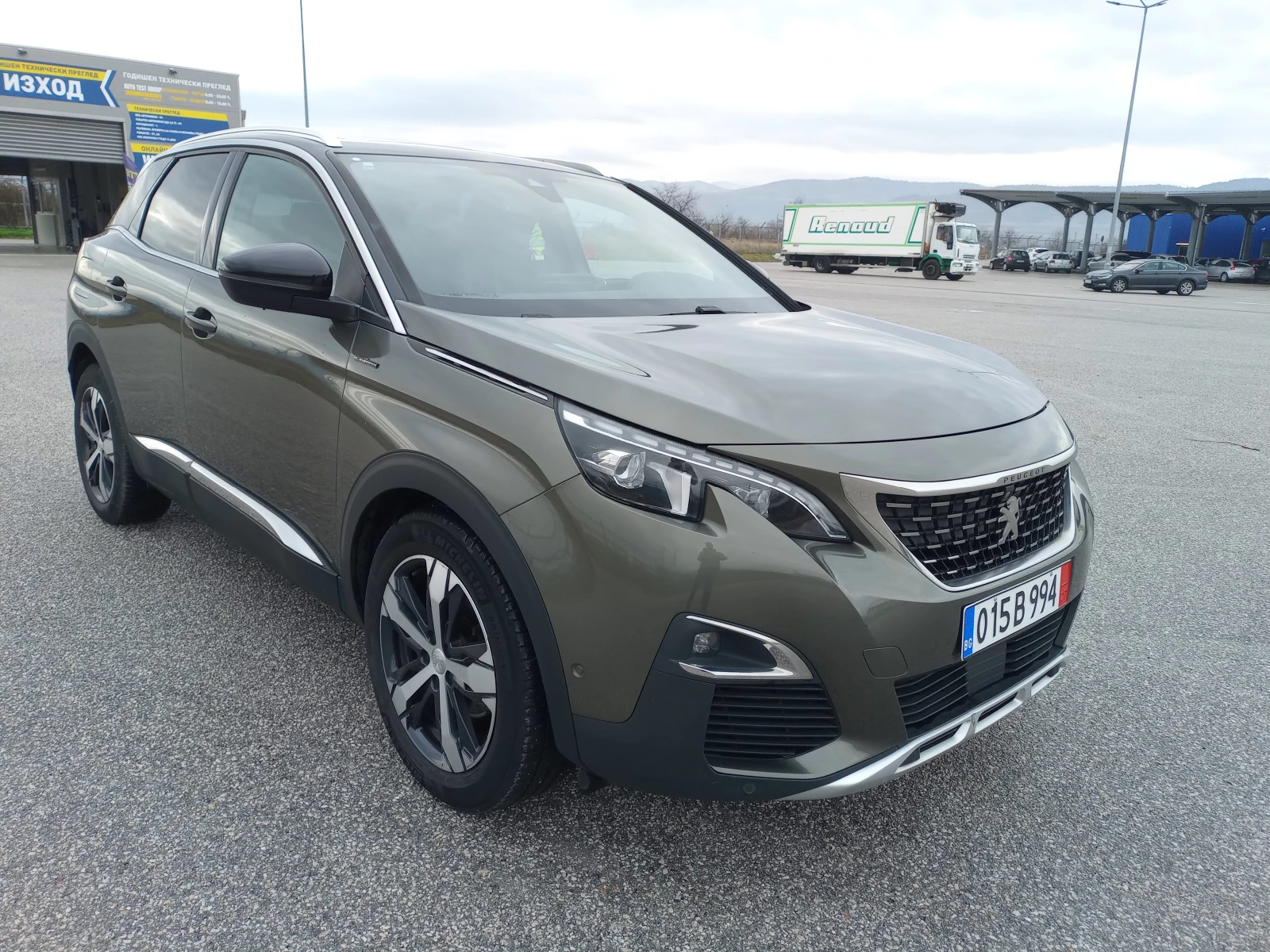 Peugeot 3008 1.6HDi* GT-line* PANORAMA* 146200к.м.* Keyless*  - изображение 4